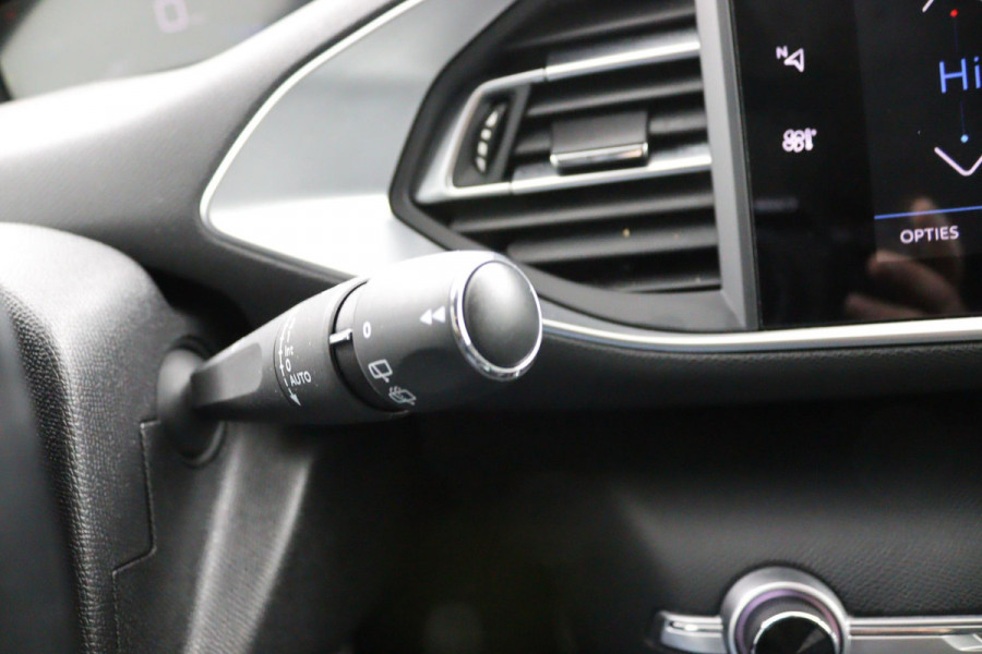 Peugeot 308 SW 1.2 PureTech Blue*ACC*CAM*NAVI*ECC*TEL*CARPLAY*