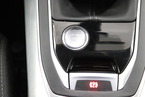 Peugeot 308 SW 1.2 PureTech Blue*ACC*CAM*NAVI*ECC*TEL*CARPLAY*