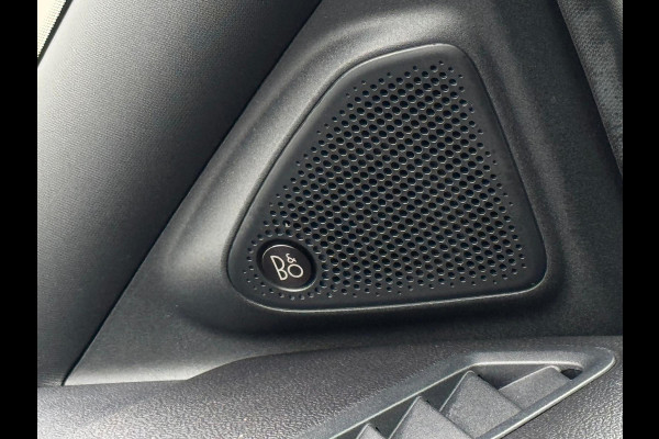 Ford Puma 1.0 EcoBoost Hybrid ST-Line Vignale, VOL OPTIES , panoramadak, stoelverwarming,lederen sportinterieur,achteruitrijcamera