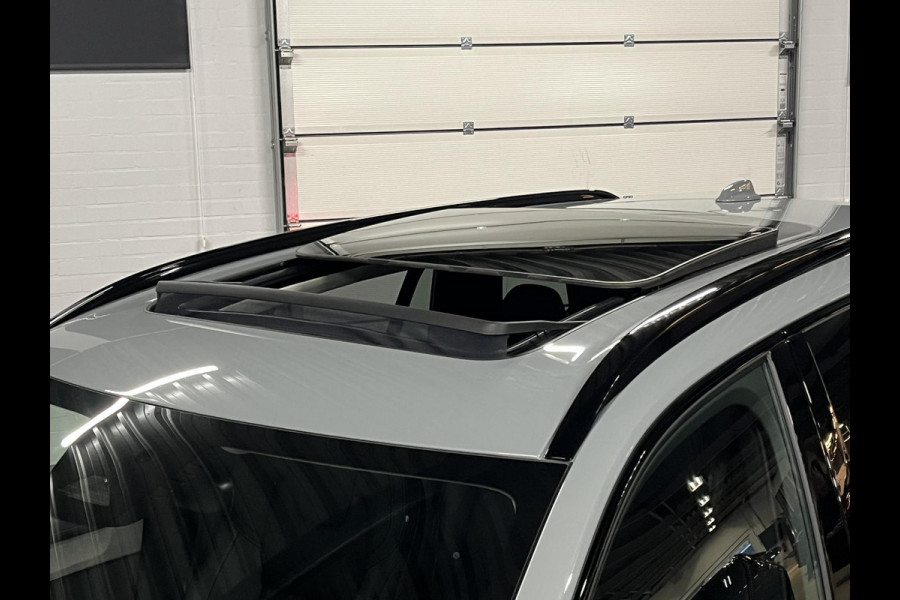 Volvo XC90 2.0 T8 Plug-in hybrid AWD Ultra Dark Luchtvering | Massage | Bowers & Wilkins | Trekhaak | Adapt. Cruise | Stoelventilatie | 22" wielen | 360 camera | Head-up