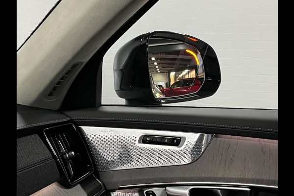 Volvo XC90 2.0 T8 Plug-in hybrid AWD Ultra Dark Luchtvering | Massage | Bowers & Wilkins | Trekhaak | Adapt. Cruise | Stoelventilatie | 22" wielen | 360 camera | Head-up