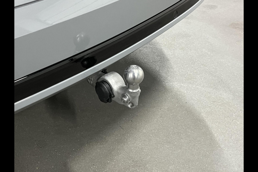 Volvo XC90 2.0 T8 Plug-in hybrid AWD Ultra Dark Luchtvering | Massage | Bowers & Wilkins | Trekhaak | Adapt. Cruise | Stoelventilatie | 22" wielen | 360 camera | Head-up