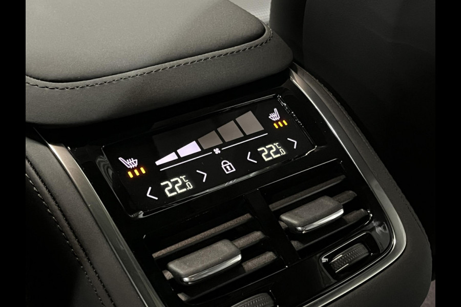 Volvo XC90 2.0 T8 Plug-in hybrid AWD Ultra Dark Luchtvering | Massage | Bowers & Wilkins | Trekhaak | Adapt. Cruise | Stoelventilatie | 22" wielen | 360 camera | Head-up