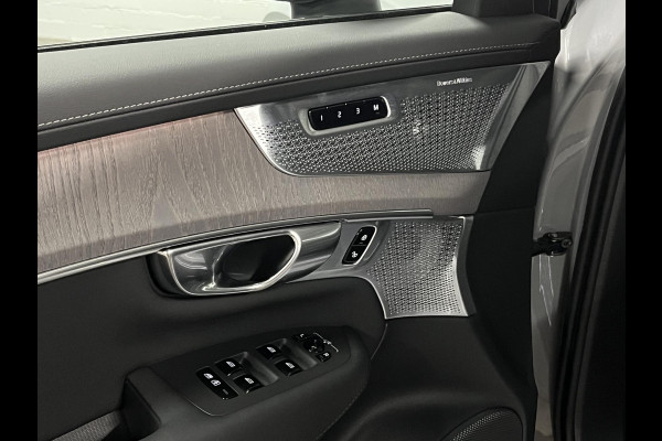 Volvo XC90 2.0 T8 Plug-in hybrid AWD Ultra Dark Luchtvering | Massage | Bowers & Wilkins | Trekhaak | Adapt. Cruise | Stoelventilatie | 22" wielen | 360 camera | Head-up