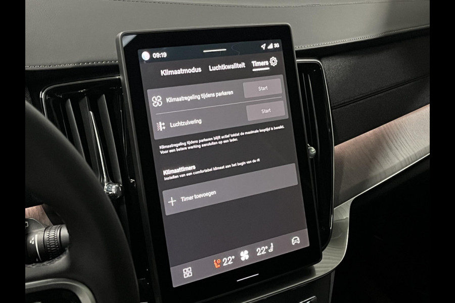 Volvo XC90 2.0 T8 Plug-in hybrid AWD Ultra Dark Luchtvering | Massage | Bowers & Wilkins | Trekhaak | Adapt. Cruise | Stoelventilatie | 22" wielen | 360 camera | Head-up
