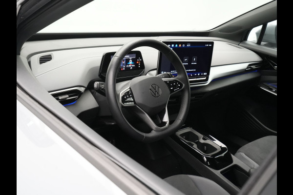 Volkswagen ID.5 Pro Business 77 kWh 286pk Navigatie Stoel/Stuurverwarming Camera Acc Carplay