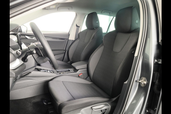 Škoda Octavia Combi Business Edition m-HEV 1.5 TSI 115 pk 7 versn. DSG | Sunset | Wegklapbare trekhaak | 18 inch lichtmetalen velgen Vega Aero zwart