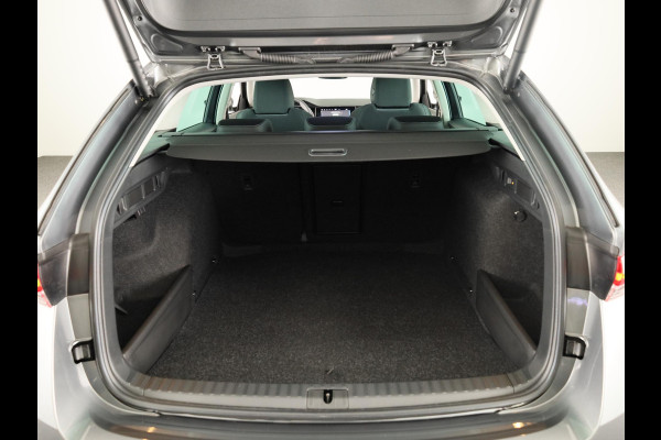 Škoda Octavia Combi Business Edition m-HEV 1.5 TSI 115 pk 7 versn. DSG | Sunset | Wegklapbare trekhaak | 18 inch lichtmetalen velgen Vega Aero zwart