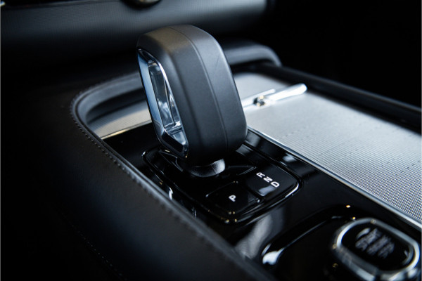 Volvo XC90 2.0 T8 Plug-in hybrid AWD Plus Bright - Panorama | H&K | Memory | Elek. Trekhaak