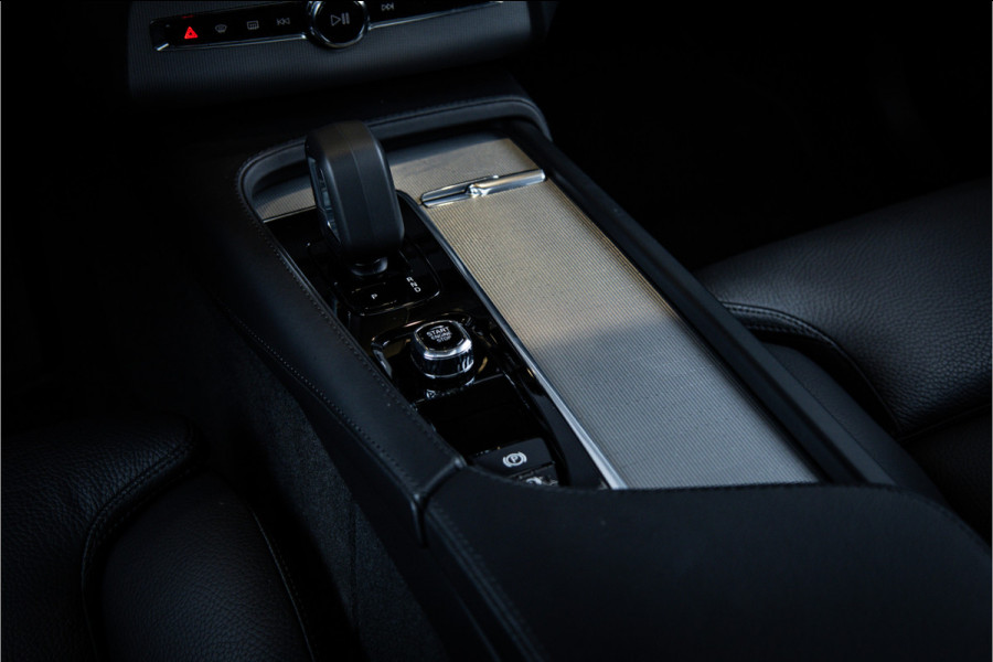 Volvo XC90 2.0 T8 Plug-in hybrid AWD Plus Bright - Panorama | H&K | Memory | Elek. Trekhaak