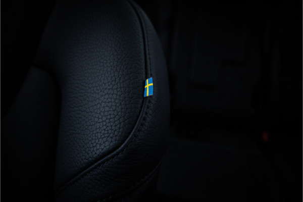 Volvo XC90 2.0 T8 Plug-in hybrid AWD Plus Bright - Panorama | H&K | Memory | Elek. Trekhaak