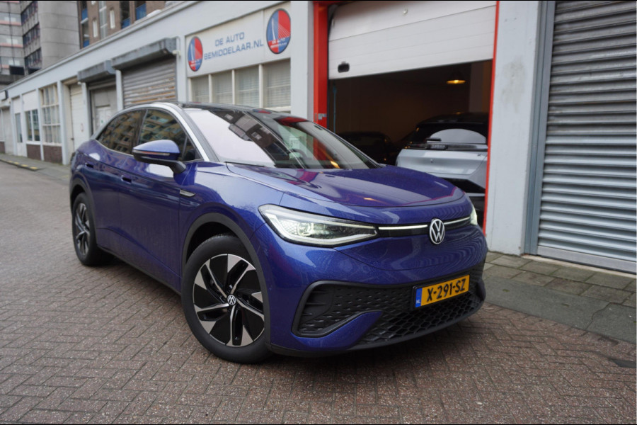Volkswagen ID.5 Pro 77 kWh | 94%SOH | Panoramadak | MATRIX | Leer | 360 camera | Adaptieve cruise + lane departure met stuurcorrectie | Dakspoiler | Apple Carplay | Key Less Entry/ Go | Sfeerverlichting