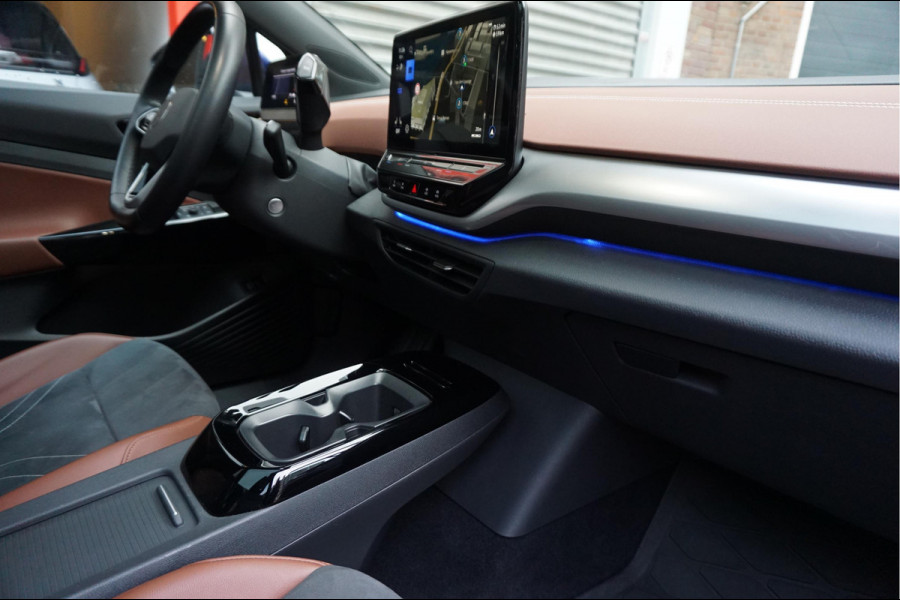 Volkswagen ID.5 Pro 77 kWh | 94%SOH | Panoramadak | MATRIX | Leer | 360 camera | Adaptieve cruise + lane departure met stuurcorrectie | Dakspoiler | Apple Carplay | Key Less Entry/ Go | Sfeerverlichting