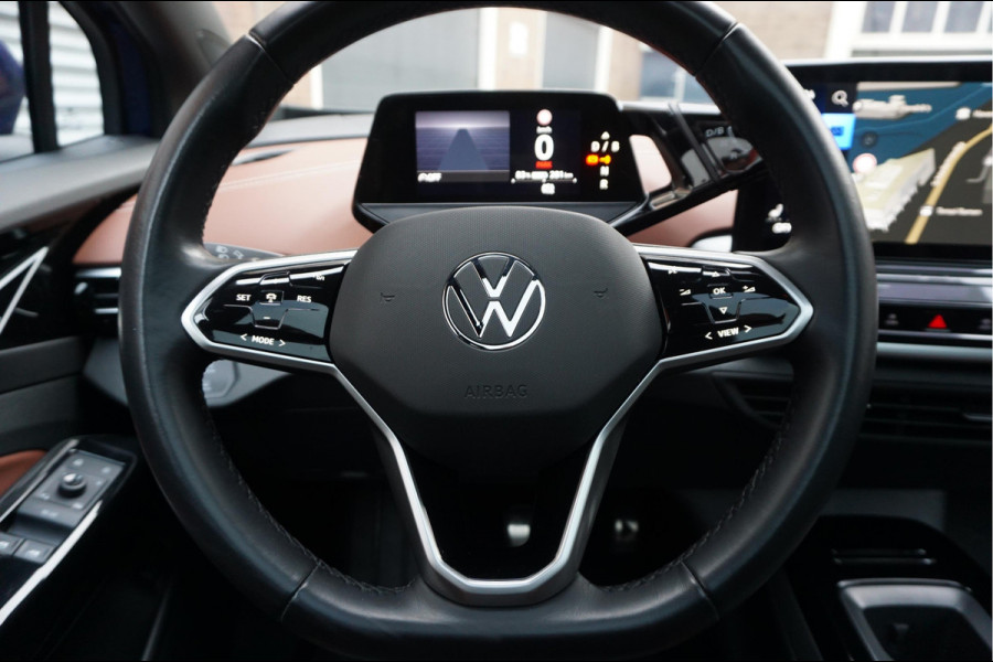 Volkswagen ID.5 Pro 77 kWh | 94%SOH | Panoramadak | MATRIX | Leer | 360 camera | Adaptieve cruise + lane departure met stuurcorrectie | Dakspoiler | Apple Carplay | Key Less Entry/ Go | Sfeerverlichting