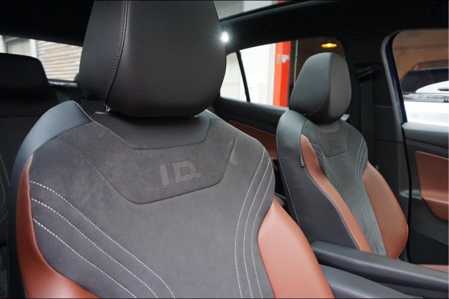 Volkswagen ID.5 Pro 77 kWh | 94%SOH | Panoramadak | MATRIX | Leer | 360 camera | Adaptieve cruise + lane departure met stuurcorrectie | Dakspoiler | Apple Carplay | Key Less Entry/ Go | Sfeerverlichting