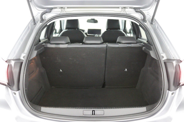 Peugeot 208 1.2 Allure*AUTOM*ACC*LANE-ASS*NAVI*CAM*CARPLAY*