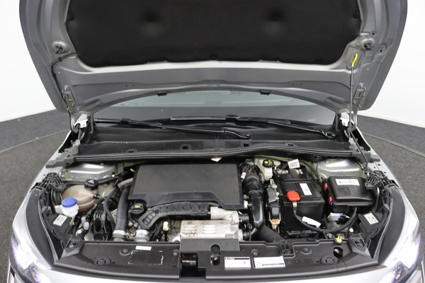 Peugeot 208 1.2 Allure*AUTOM*ACC*LANE-ASS*NAVI*CAM*CARPLAY*