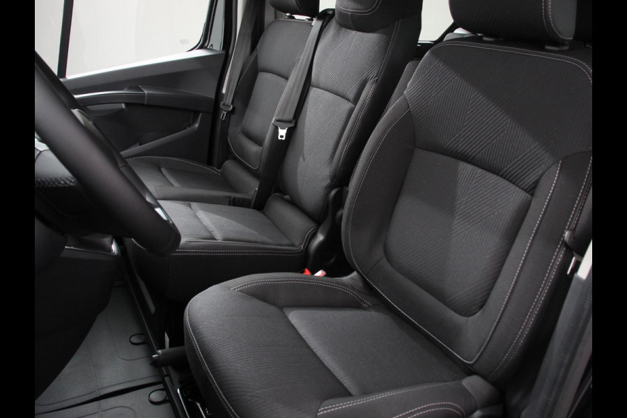 Renault Trafic 2.0 Blue dC1 150 EDC T29 L2H1 Extra Dubbele Cabine Navigatie Airco Lichtmetalen velgen Betimmering Trekhaak Camera Parkeer sensoren  Dab