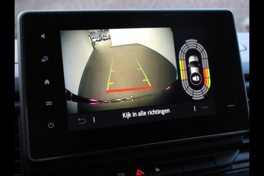 Renault Trafic 2.0 Blue dC1 150 EDC T29 L2H1 Extra Dubbele Cabine Navigatie Airco Lichtmetalen velgen Betimmering Trekhaak Camera Parkeer sensoren  Dab