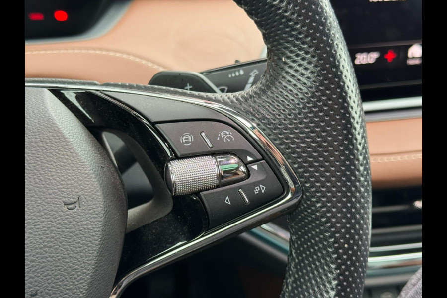 Škoda ENYAQ iV 80 | Pano | Trekhaak | Full leder | Stoel + stuurverw