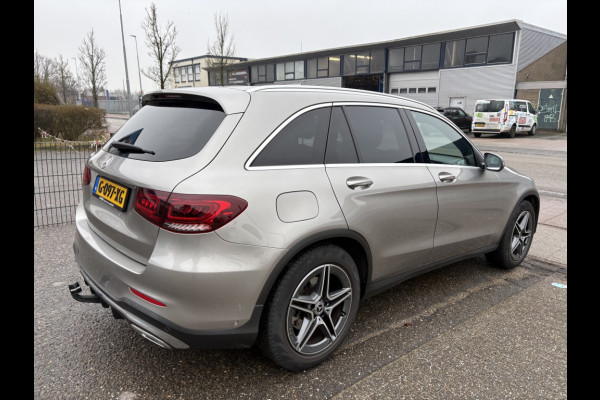 Mercedes-Benz GLC 200 Premium AMG-line