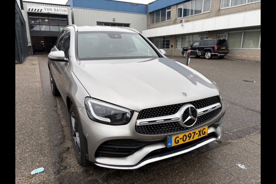Mercedes-Benz GLC 200 Premium AMG-line