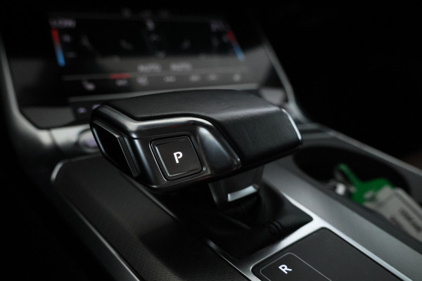 Audi A6 Avant 35 TDI Business edition automaat, panorama, climate,