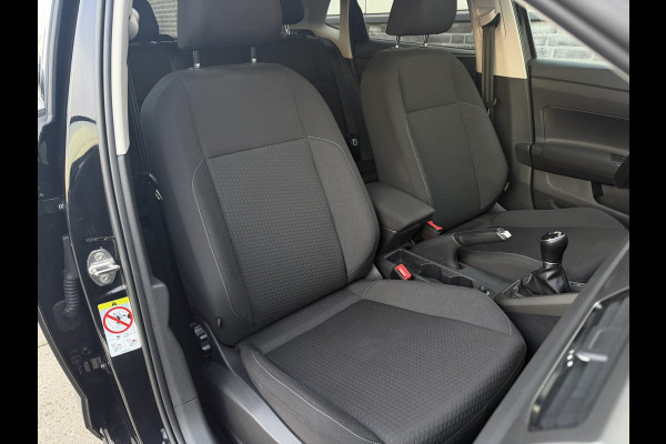Volkswagen Polo 1.0 TSI Comfortline Business | Carplay | Camera | Virtual Cockpit | PDC | Navi