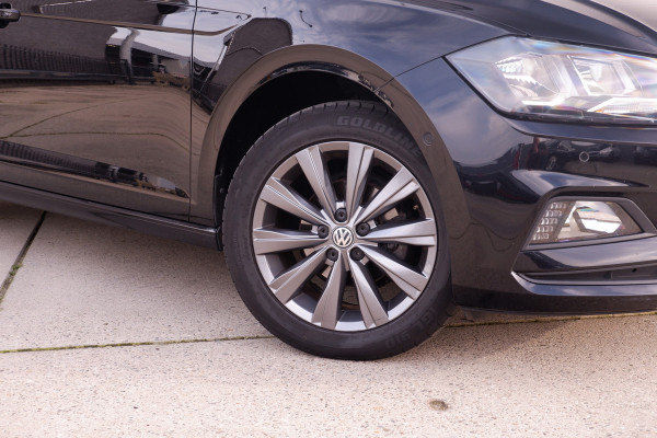 Volkswagen Polo 1.0 TSI Comfortline Business | Carplay | Camera | Virtual Cockpit | PDC | Navi