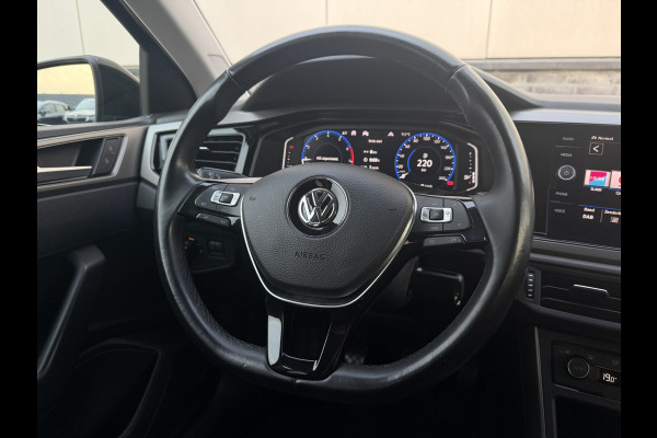 Volkswagen Polo 1.0 TSI Comfortline Business | Carplay | Camera | Virtual Cockpit | PDC | Navi