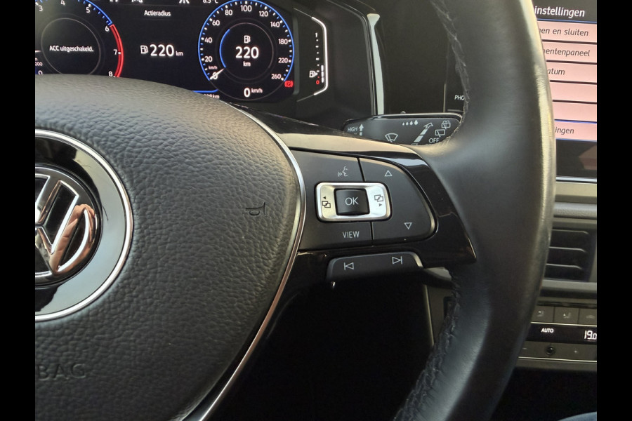 Volkswagen Polo 1.0 TSI Comfortline Business | Carplay | Camera | Virtual Cockpit | PDC | Navi