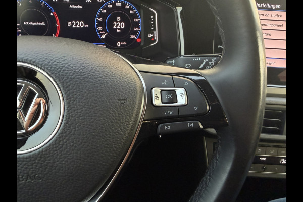 Volkswagen Polo 1.0 TSI Comfortline Business | Carplay | Camera | Virtual Cockpit | PDC | Navi