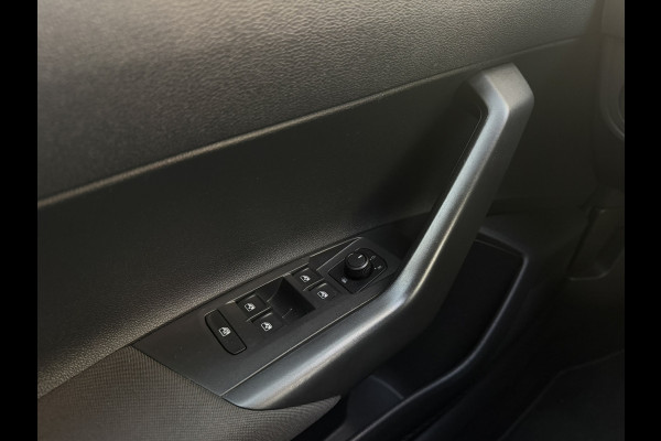 Volkswagen Polo 1.0 TSI Comfortline Business | Carplay | Camera | Virtual Cockpit | PDC | Navi