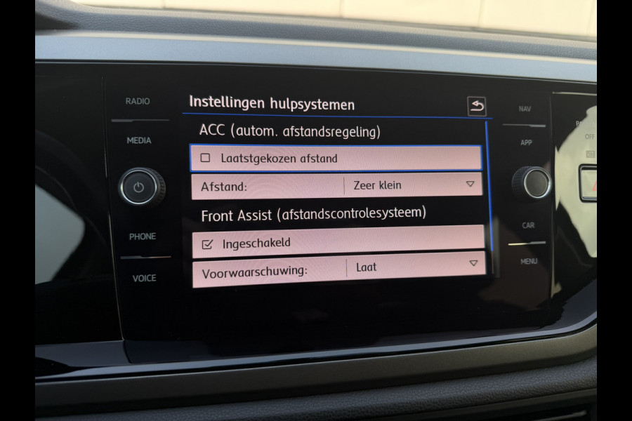 Volkswagen Polo 1.0 TSI Comfortline Business | Carplay | Camera | Virtual Cockpit | PDC | Navi