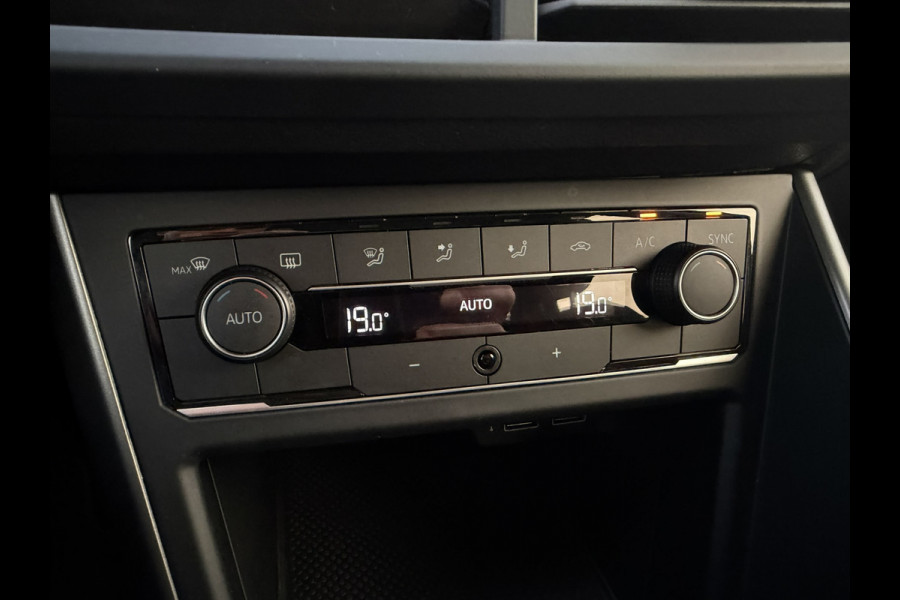 Volkswagen Polo 1.0 TSI Comfortline Business | Carplay | Camera | Virtual Cockpit | PDC | Navi