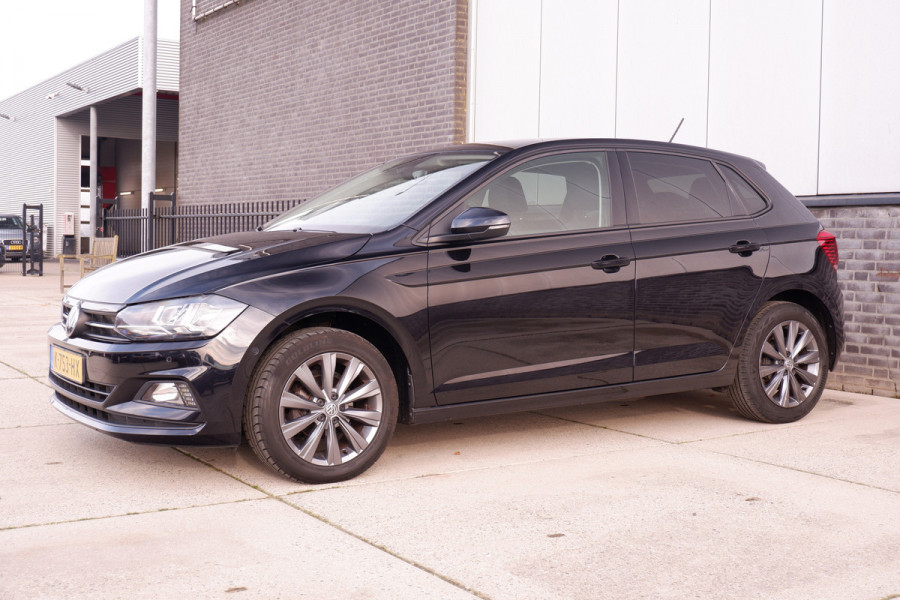 Volkswagen Polo 1.0 TSI Comfortline Business | Carplay | Camera | Virtual Cockpit | PDC | Navi