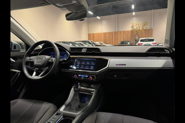 Audi Q3 35 TFSI 150PK Pro Line, S-Tronic, Virtual, Matrix, Apple Carplay, ACC, Blind Spot, Trekhaak, Voll Led, Voll Onderhouden