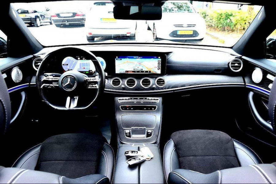 Mercedes-Benz E-Klasse 300 e AMG LEDER/NAVI/PANO/BURMESTER®