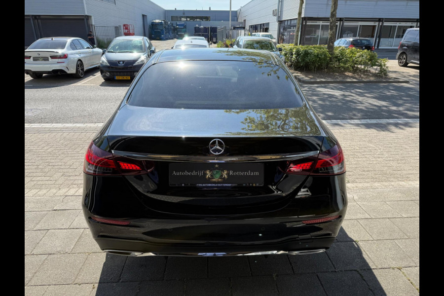 Mercedes-Benz E-Klasse 300 e AMG LEDER/NAVI/PANO/BURMESTER®