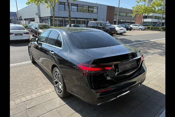 Mercedes-Benz E-Klasse 300 e AMG LEDER/NAVI/PANO/BURMESTER®