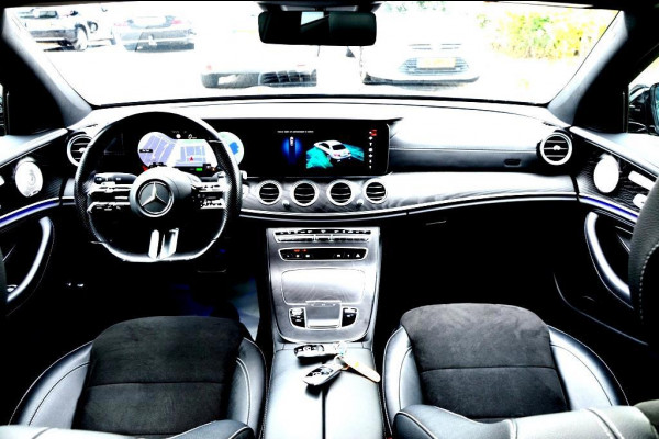 Mercedes-Benz E-Klasse 300 e AMG LEDER/NAVI/PANO/BURMESTER®