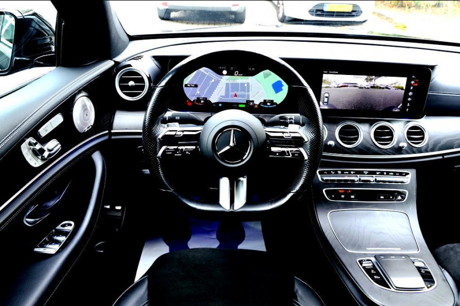 Mercedes-Benz E-Klasse 300 e AMG LEDER/NAVI/PANO/BURMESTER®