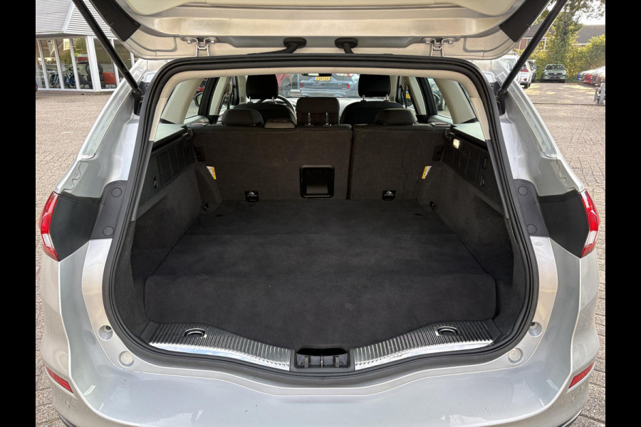 Ford Mondeo Wagon 2.0 IVCT HEV Titanium 187pk Automaat | Lichtmetaal | Navigatie | Apple Carplay / Android auto | Climate control