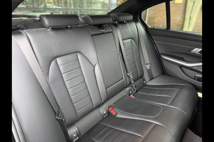 BMW 3-serie 330e M Sport |Head-Up|H&K|Laser|Driving ass|