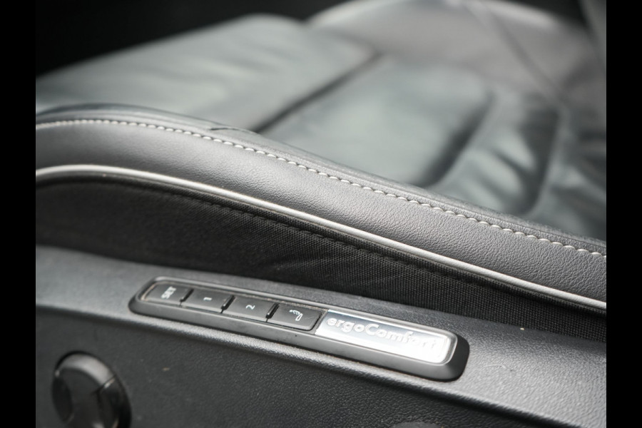 Volkswagen Arteon Shooting Brake 1.4 TSI eHybrid R-Line Business+ Plug In Hybrid 218pk Dealer O.H PHEV | Panodak | Trekhaak af Fabriek | Adaptive Cruise |  Lederen Sportstoelen Massage & Memory | 360 Camera | Head Up | Stuurverwarming | Virtual | BLIS |