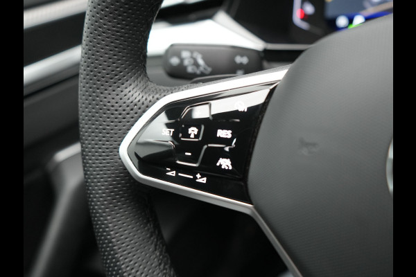 Volkswagen Arteon Shooting Brake 1.4 TSI eHybrid R-Line Business+ Plug In Hybrid 218pk Dealer O.H PHEV | Panodak | Trekhaak af Fabriek | Adaptive Cruise |  Lederen Sportstoelen Massage & Memory | 360 Camera | Head Up | Stuurverwarming | Virtual | BLIS |