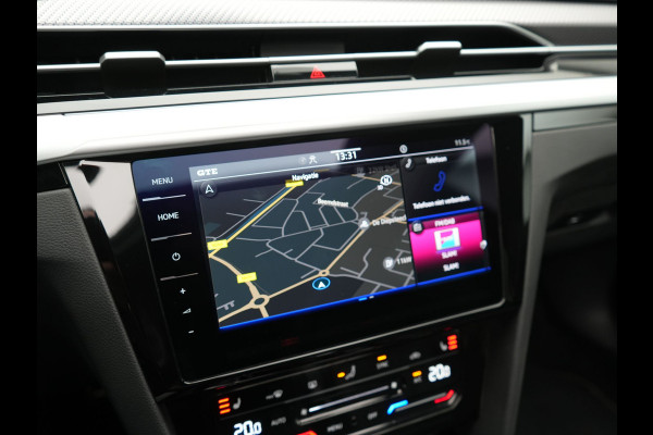 Volkswagen Arteon Shooting Brake 1.4 TSI eHybrid R-Line Business+ Plug In Hybrid 218pk Dealer O.H PHEV | Panodak | Trekhaak af Fabriek | Adaptive Cruise |  Lederen Sportstoelen Massage & Memory | 360 Camera | Head Up | Stuurverwarming | Virtual | BLIS |