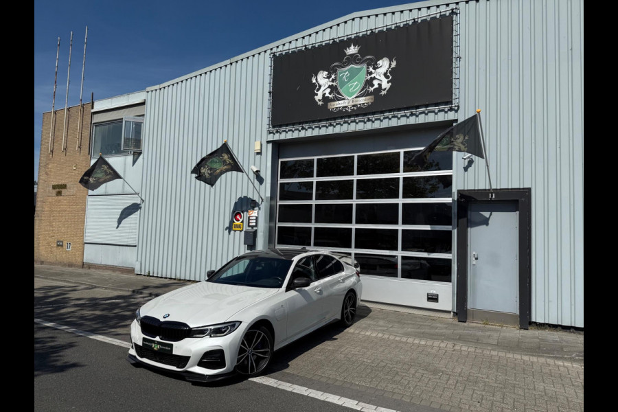 BMW 3-serie 330e High Executive M Performance CARBON/LASER