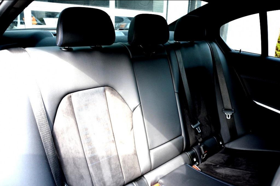 BMW 3-serie 330e High Executive M Performance CARBON/LASER