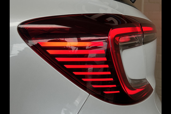 Renault Captur 1.3 TCe 140 R.S. Line | Groot 9,3" Navi | ACC | 360 | Stoel-Stuur-Voorruit verw | Blindspot | 100% Dealer onderhouden!